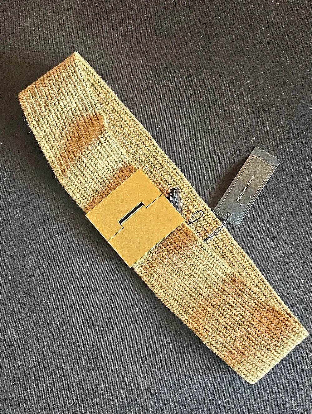 BCBG Tan woven Clip belt in Gold & Brown Size Medium NWT Star Trek Wardrobe S4
